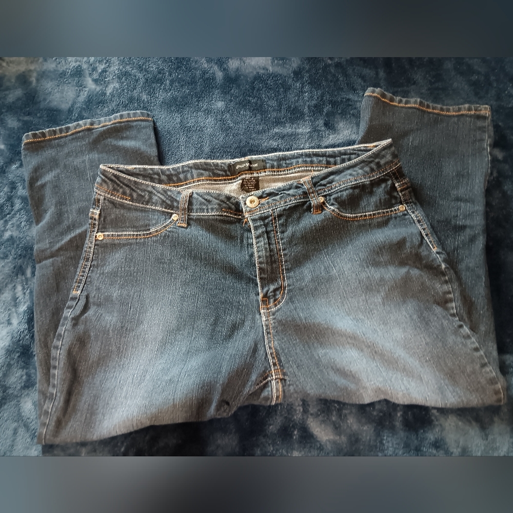 Ashley Stewart Plus Size Dark Wash Crop Denim Jeans 16